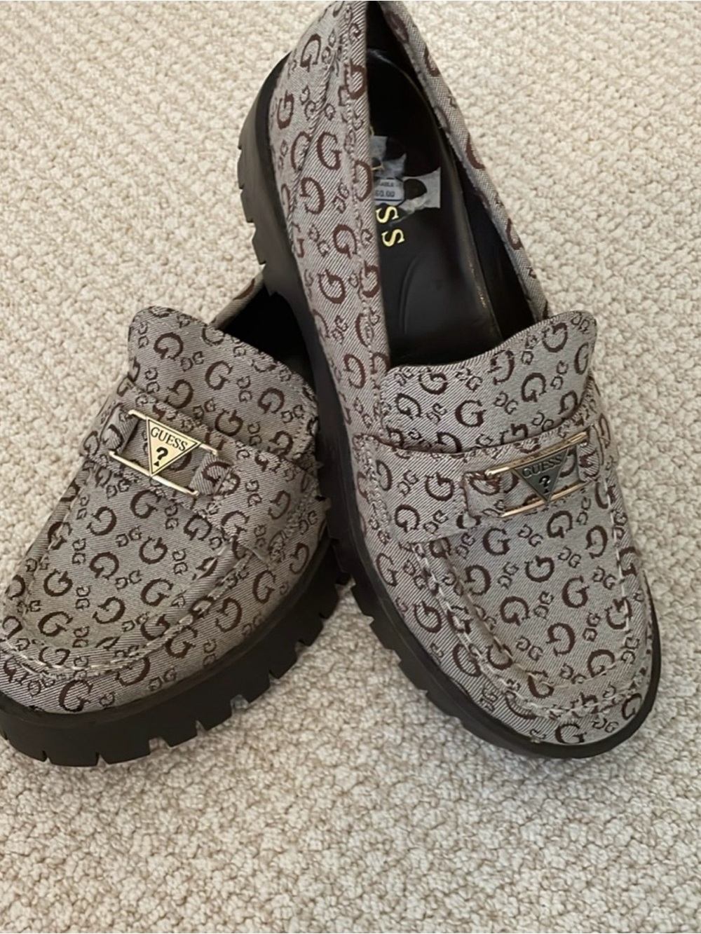 GUESS Women's Brown Taupe Logo Penny Loafers with Gold Accent new